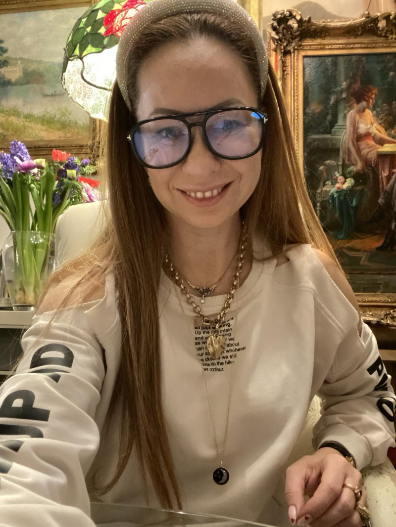 ANNA GRAMA — Психолог , психотерапевт , психоаналитик на русском , украинском и французском языках — Paris